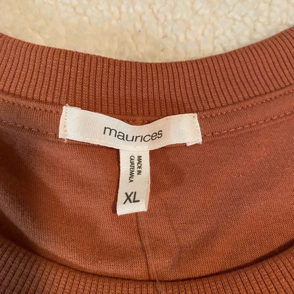 Maurices Terracotta Graphic Tee Size XL. NWT - Picture 4 of 8